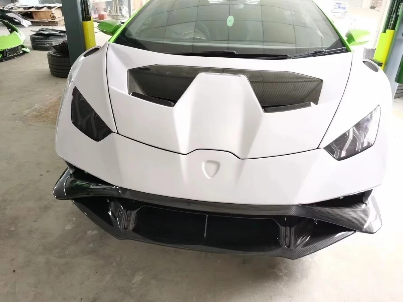 High Quality Fast Delivery Whole Sale Price Dry Carbon Fiber STO Front Bumper Body Kits for Huracan LP580 LP610